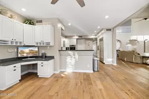 11814 S Tuzigoot Ct, Phoenix, AZ 85044 - Photo 14