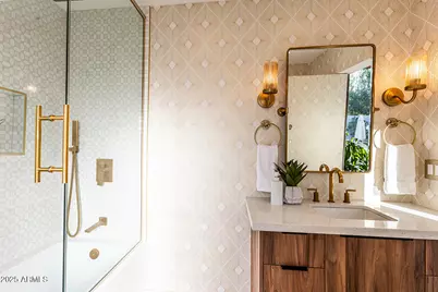 5812 N 44th Place, Phoenix, AZ 85018 - Photo 36