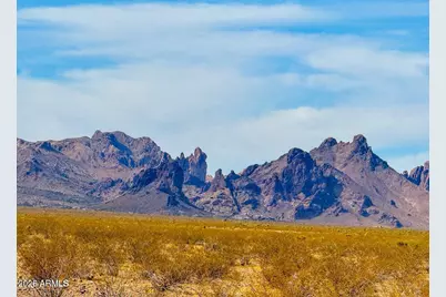 0 W Wingate Lot B 7.53 Acres -- #-, Golden Valley, AZ 86413 - Photo 4