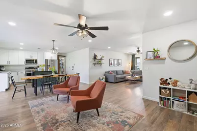 1016 E Hampton Avenue, Mesa, AZ 85204 - Photo 6