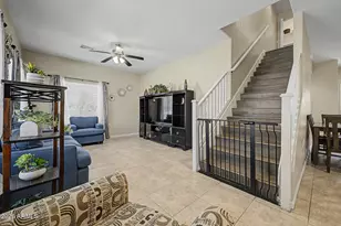 8225 S 5th Ln, Phoenix, AZ 85041 - Photo 4