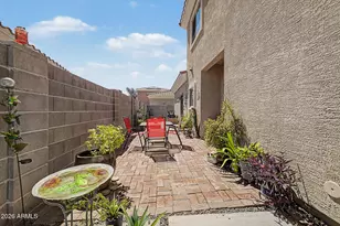 8225 S 5th Ln, Phoenix, AZ 85041 - Photo 32