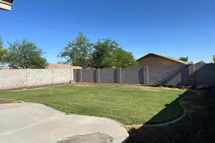 1796 W Half Moon Cir, San Tan Valley, AZ 85144 - Photo 8