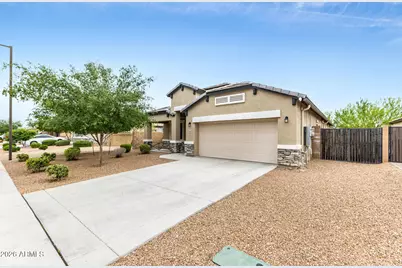 13607 W Briles Road, Peoria, AZ 85383 - Photo 4