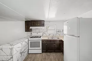 654 E Ranch Rd, San Tan Valley, AZ 85140 - Photo 18