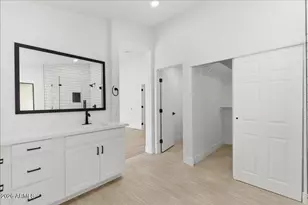 816 E Courtney Ln, Tempe, AZ 85284 - Photo 18