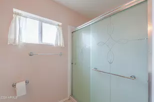 2139 E Betty Elyse Ln, Phoenix, AZ 85022 - Photo 20