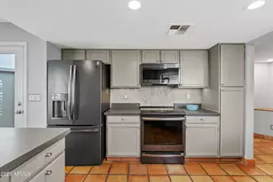 11646 N 40th Pl, Phoenix, AZ 85028 - Photo 14