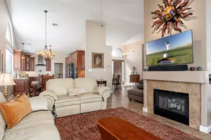 762 E Verbena Dr, Phoenix, AZ 85048 - Photo 10