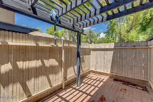 286 W Palomino Dr, Chandler, AZ 85225 - Photo 14