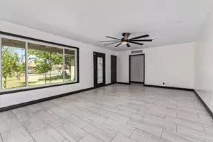 7733 N 60th Ave, Glendale, AZ 85301 - Photo 10