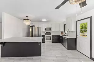 7733 N 60th Ave, Glendale, AZ 85301 - Photo 12