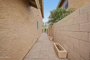 2227 E Parkside Ln, Phoenix, AZ 85024 - Photo 36