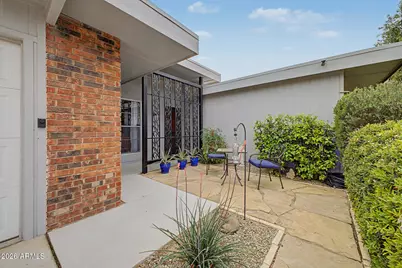 10333 W Highwood Lane, Sun City, AZ 85373 - Photo 1