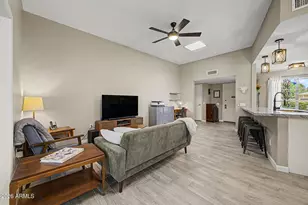 10333 W Highwood Ln, Sun City, AZ 85373 - Photo 8