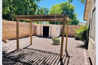 12817 W Alvarado Road, Avondale, AZ 85392 - Photo 10