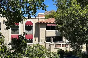 7557 N Dreamy Draw Dr, Phoenix, AZ 85020 - Photo 1