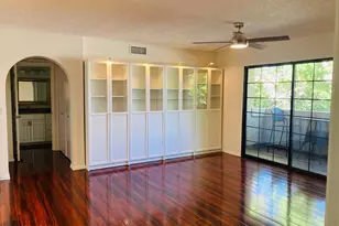 7557 N Dreamy Draw Dr, Phoenix, AZ 85020 - Photo 2