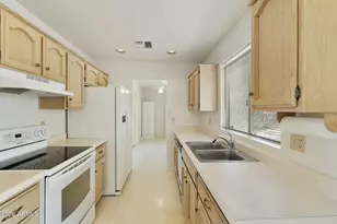 10313 E Navajo Pl, Sun Lakes, AZ 85248 - Photo 8