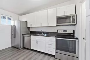 623 S Country Club Dr, Mesa, AZ 85210 - Photo 8