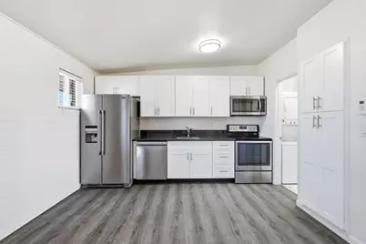 623 S Country Club Drive #15, Mesa, AZ 85210 - Photo 4