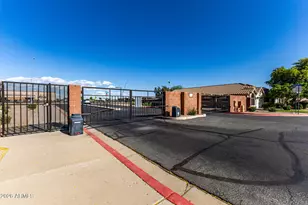 9923 E Edgewood Ave, Mesa, AZ 85208 - Photo 36