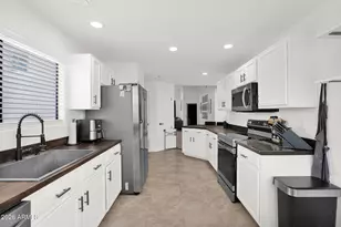 11260 N 92nd St, Scottsdale, AZ 85260 - Photo 8