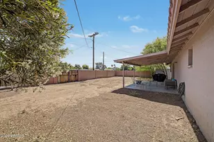 8001 N 17th Dr, Phoenix, AZ 85021 - Photo 36