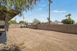8001 N 17th Dr, Phoenix, AZ 85021 - Photo 32
