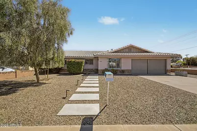 8001 N 17th Drive, Phoenix, AZ 85021 - Photo 1