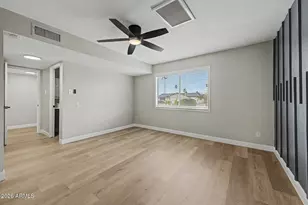 8716 E Mitchell Dr, Scottsdale, AZ 85251 - Photo 14