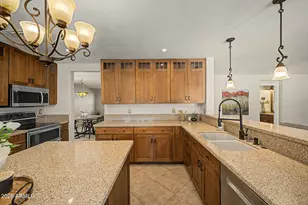 4140 E Pinto Ln, Phoenix, AZ 85050 - Photo 2