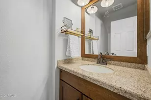 4140 E Pinto Ln, Phoenix, AZ 85050 - Photo 10