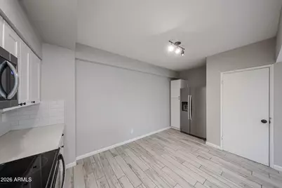 351 E Thomas Road #D201, Phoenix, AZ 85012 - Photo 20