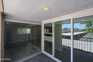 351 E Thomas Rd, Phoenix, AZ 85012 - Photo 4