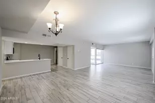 351 E Thomas Rd, Phoenix, AZ 85012 - Photo 12