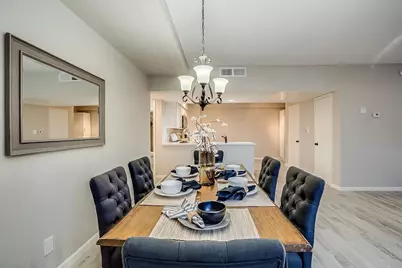 351 E Thomas Road #Unit D201, Phoenix, AZ 85012 - Photo 12