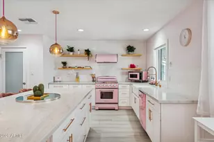 2190 E Greenway Dr, Tempe, AZ 85282 - Photo 2