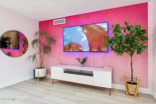 2190 E Greenway Dr, Tempe, AZ 85282 - Photo 8