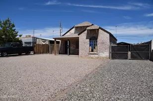 1912 W Monte Vista Rd, Phoenix, AZ 85009 - Photo 4