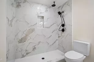 1325 E Avalon Dr, Phoenix, AZ 85014 - Photo 24