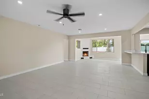 1325 E Avalon Dr, Phoenix, AZ 85014 - Photo 6