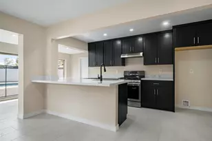 1325 E Avalon Dr, Phoenix, AZ 85014 - Photo 8