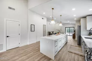 8876 E Windrose Dr, Scottsdale, AZ 85260 - Photo 18