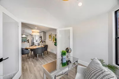 8876 E Windrose Drive, Scottsdale, AZ 85260 - Photo 10