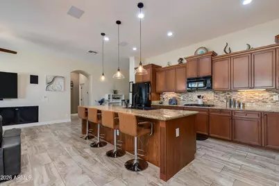 7718 N 84th Lane, Glendale, AZ 85305 - Photo 12