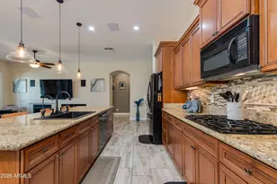 7718 N 84th Ln, Glendale, AZ 85305 - Photo 18