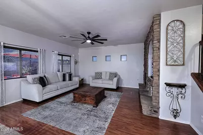 12120 W Leather Lane W, Peoria, AZ 85383 - Photo 6