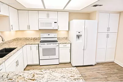 9730 N 94th Place #114, Scottsdale, AZ 85258 - Photo 2