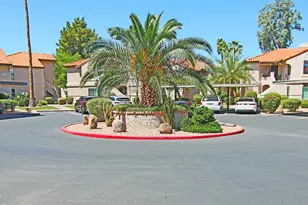 9730 N 94th Pl, Scottsdale, AZ 85258 - Photo 2